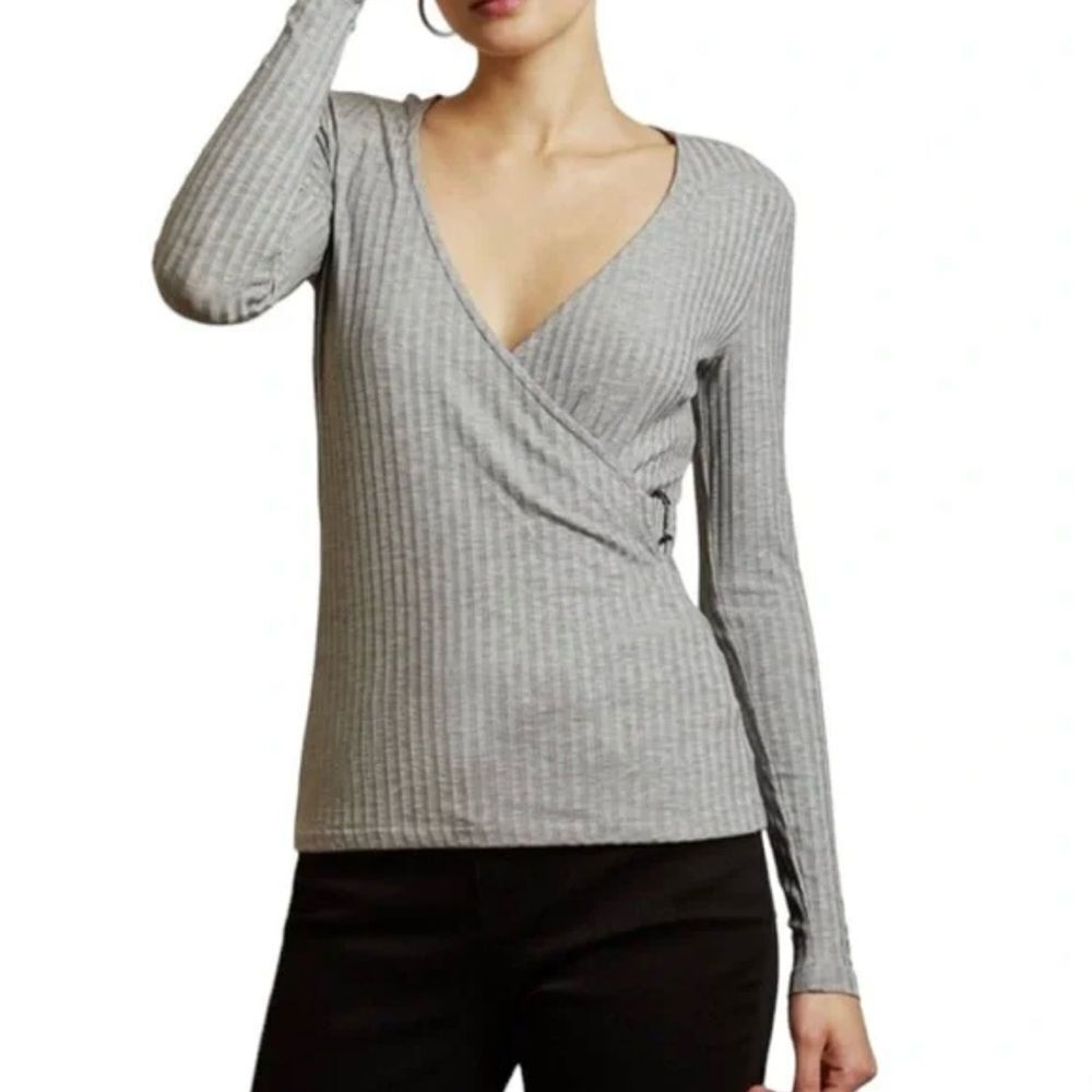 Ted Baker London Rib Detail Jersey Wrap Top Gray Size 4 (US M) NWT‎